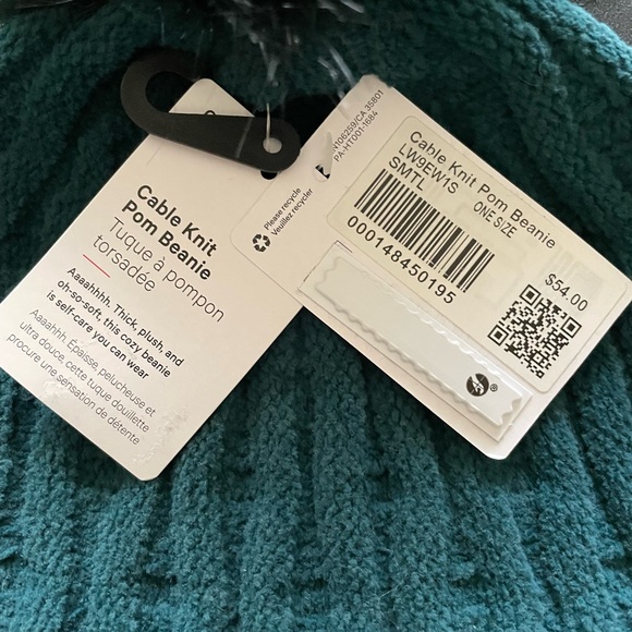 NWT Lululemon Women’s Cable Knit Pom Beanie Forest Green - Picture 8 of 11